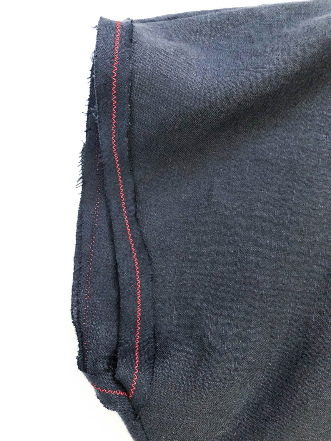 detail image of sleeve edge of pdf sewing pattern